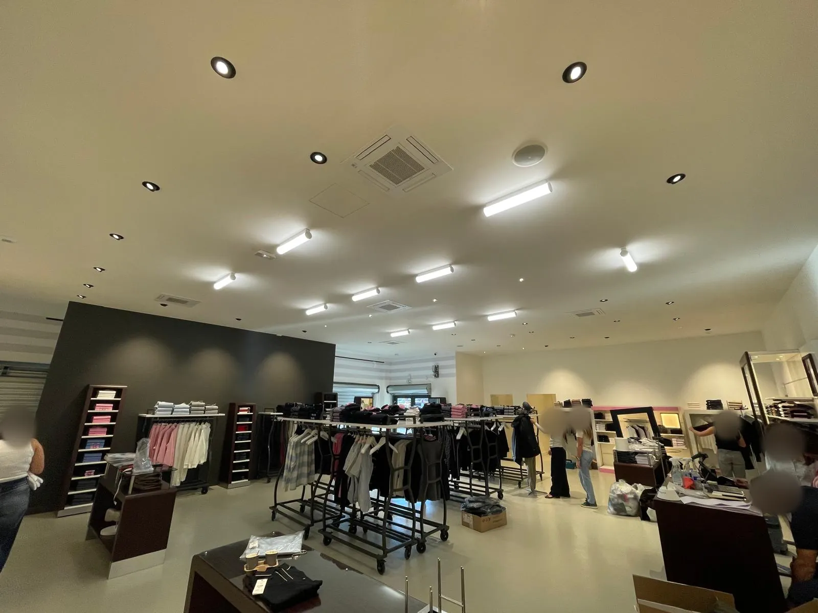 Création électrique complète d'un magasin Eden Park Outlet réalisée par CC ELEC à Lescure-d'Albigeois